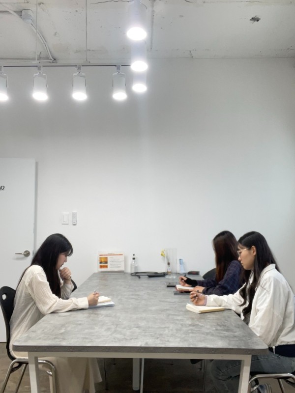 채널관리팀 오전회의.jpg