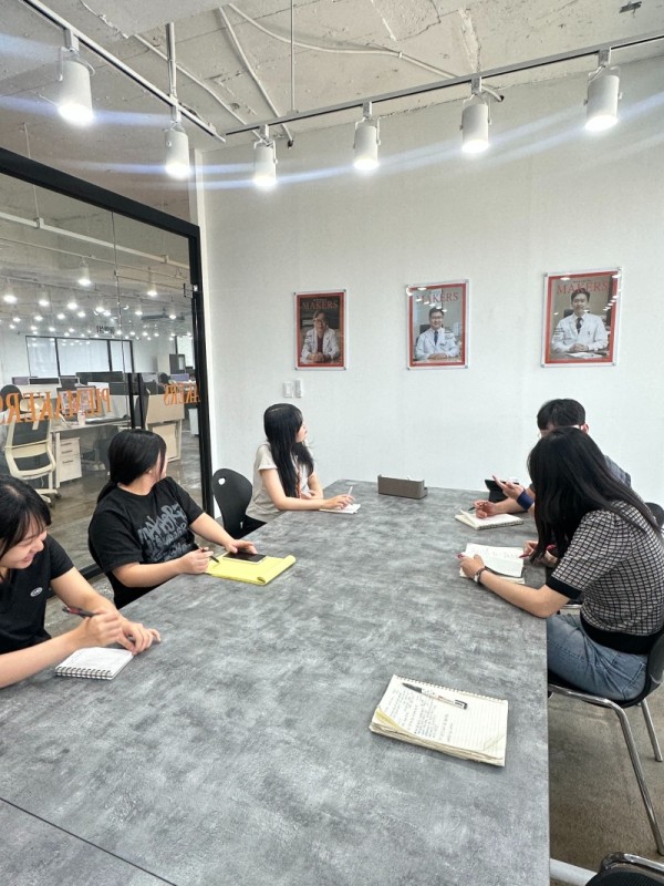 0801 종합광고팀 오전회의.jpg